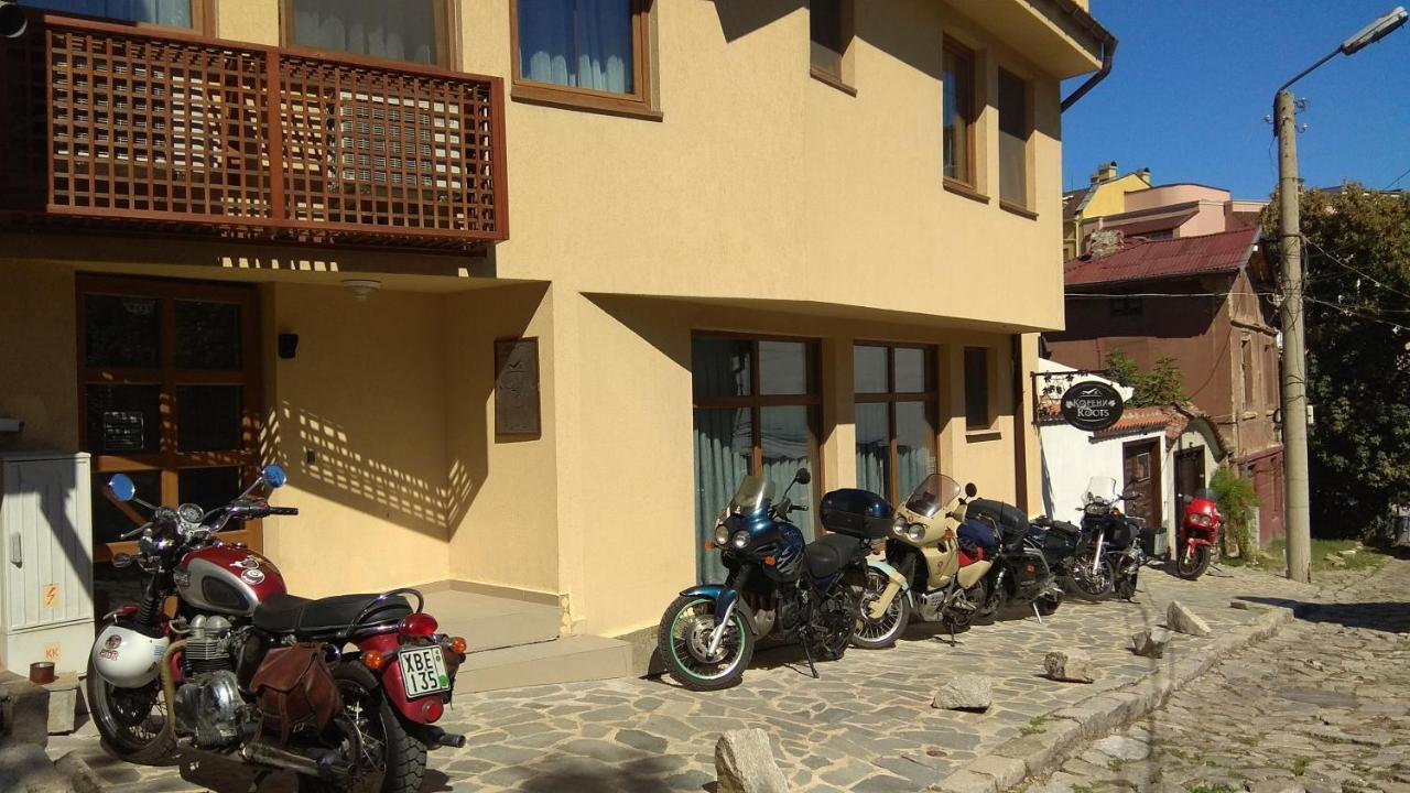 Roots Hotel And Wine Bar Plowdiw Exterior foto